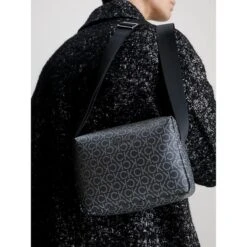 Calvin Klein Ck Must Camera Bag Black Classic Mono -Trendy Tassenwinkel image 1052