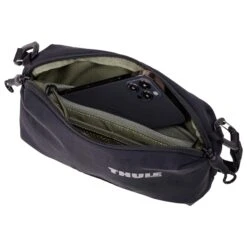 Thule Paramount Crossbody 2L Black 16 Thule Paramount Crossbody 2L Black -Trendy Tassenwinkel image 2383