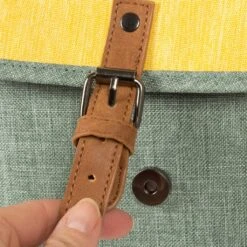 New Rebels ® Creek Small Flap Rugzak Mint/Soft Yellow IV | Rugtas -Trendy Tassenwinkel new rebels creek small flap rugzak mint soft yello 2
