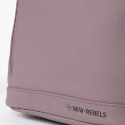 New Rebels Daley Rugzak 13L Lila Waterafstotend 16 New Rebels Daley Rugzak 13L Lila Waterafstotend -Trendy Tassenwinkel new rebels daley rugzak 13l lila waterafstotend 6