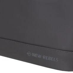 New Rebels Daley Rugzak 14L ZwartWaterafstotend -Trendy Tassenwinkel new rebels daley rugzak 14l zwart waterafstotend 2