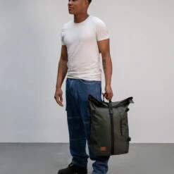 New Rebels ® Heaven Urban Transport - Rugzak -Rugtas - Laptopvak - Polyester - Zwart 15 New Rebels ® Heaven Urban Transport - Rugzak -Rugtas - Laptopvak - Polyester - Zwart -Trendy Tassenwinkel new rebels heaven urban transport rugzak rugtas la 7