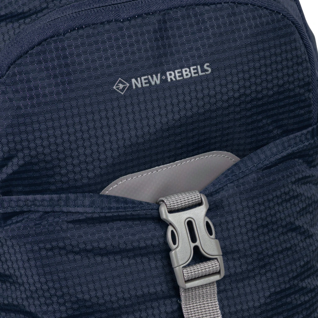 New Rebels ® Kinley - Rugtas - Schooltas - Vrijetijdstas - 48 Liter - Nylon - Navy Blauw 3 New Rebels ® Kinley - Rugtas - Schooltas - Vrijetijdstas - 48 Liter - Nylon - Navy Blauw - Afbeelding 3
