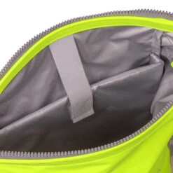 New Rebels Mart Neon - Rolltop - Rugtas - Waterafstotend - GeelNeon - Large II - Rugzak -Trendy Tassenwinkel new rebels mart neon rolltop rugtas waterafstotend 6