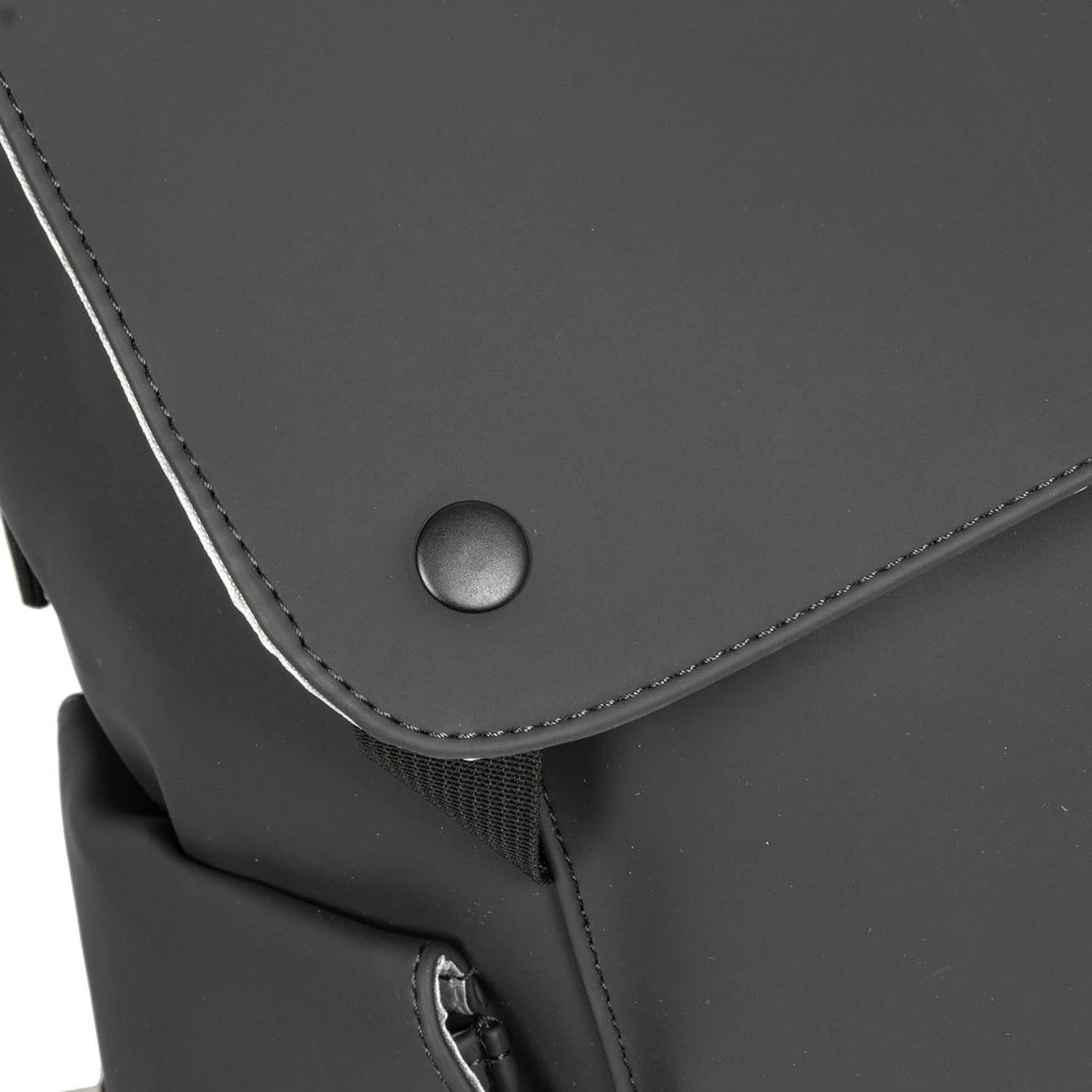 New Rebels ® Mart - PU - Laptop - Rugtas - Rugzak - Waterafstotend - Zwart 4 New Rebels ® Mart - PU - Laptop - Rugtas - Rugzak - Waterafstotend - Zwart - Afbeelding 4