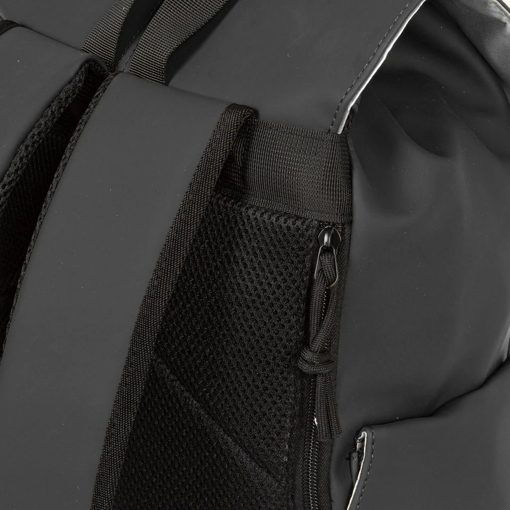 New Rebels ® Mart - PU - Laptop - Rugtas - Rugzak - Waterafstotend - Zwart 5 New Rebels ® Mart - PU - Laptop - Rugtas - Rugzak - Waterafstotend - Zwart - Afbeelding 5