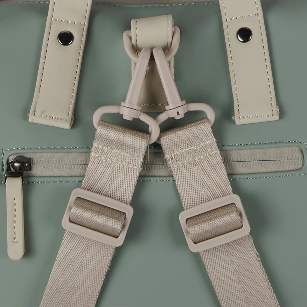 New Rebels Matteo Milburn Salie Groen 18L Rugzak Shopper Waterafstotend Laptop 15.6 4 New Rebels Matteo Milburn Salie Groen 18L Rugzak Shopper Waterafstotend Laptop 15.6 - Afbeelding 4